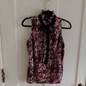 Sleeveless blouse